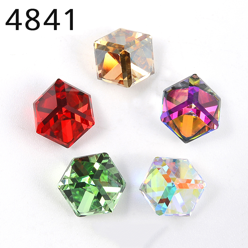 Nail Art Quirky - (1 piece) 4841 Cube Fancy Stone