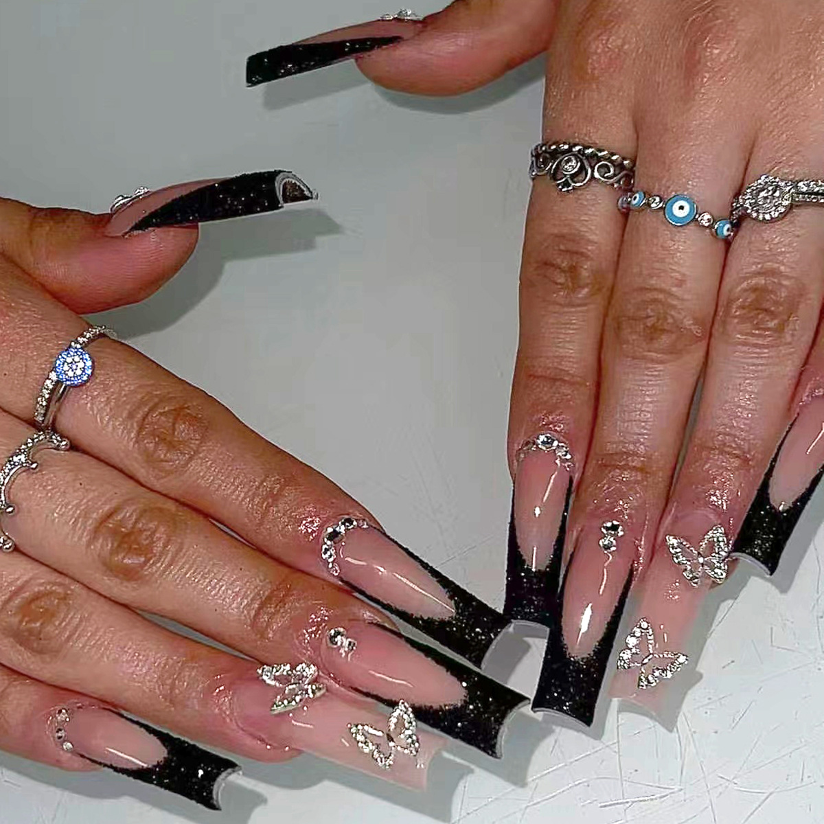 Nail Art Quirky - 24pcs Black French Fake Nails Sets