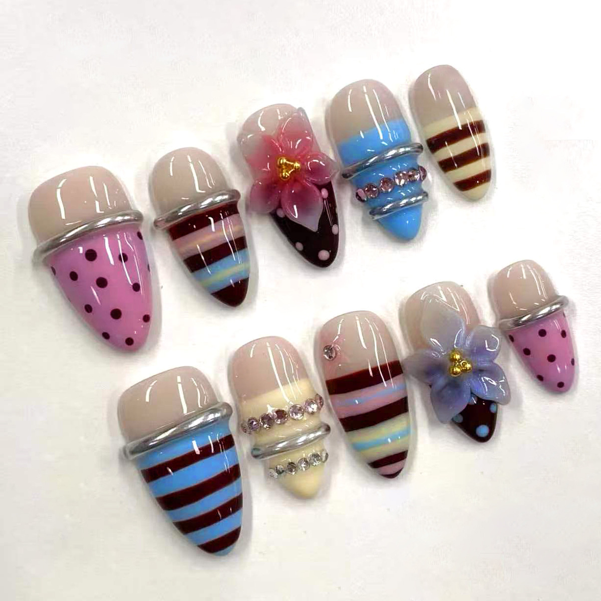 24pcs Cat Eye Almond Press on  - Nail Art Cat Eye Simple 评论和价格