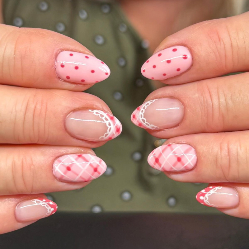 24pcs Cat Eye Almond Press on  - Nail Art Cat Eye Simple 评论和价格